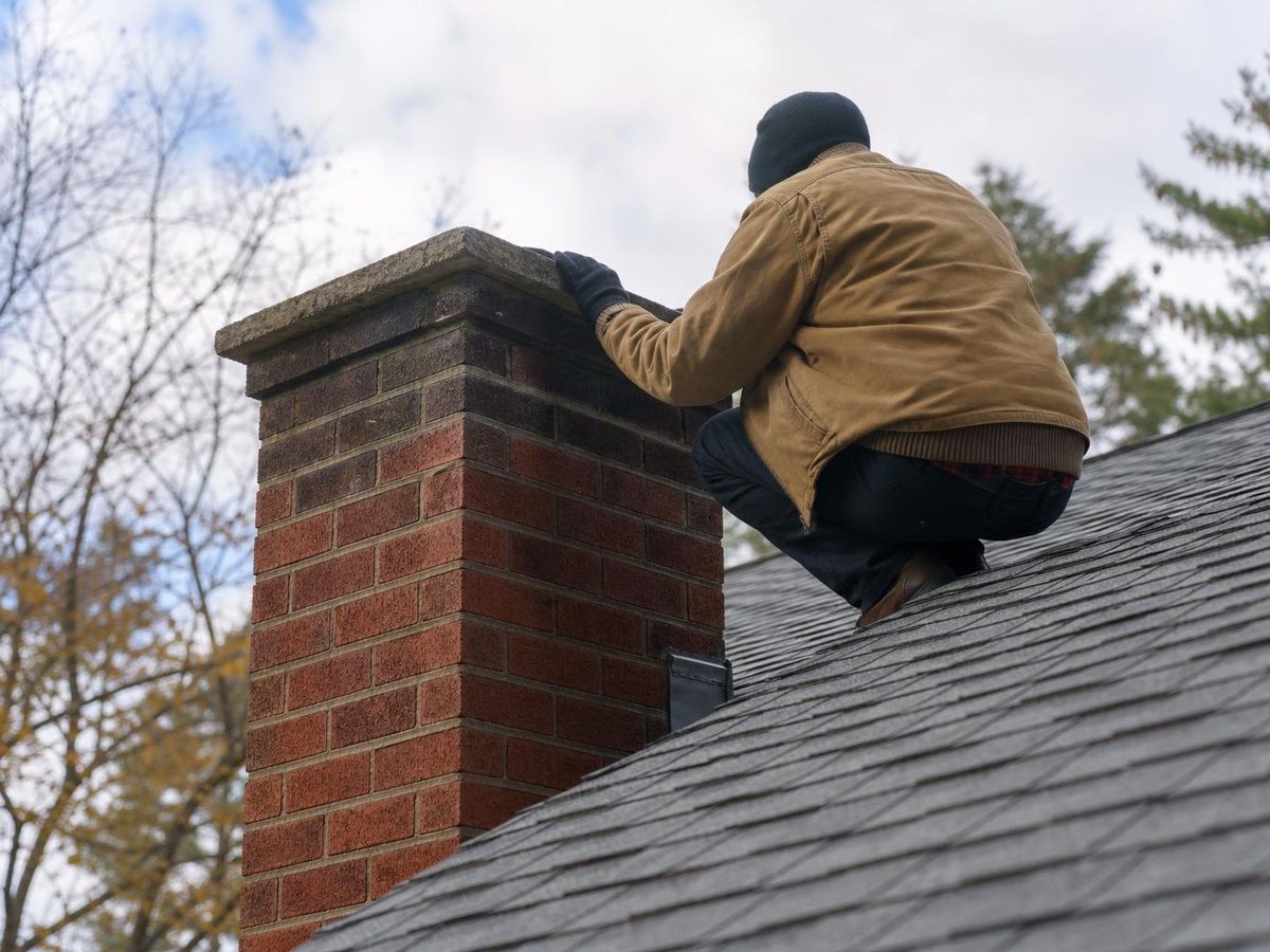 Level Chimney Service work in Akron